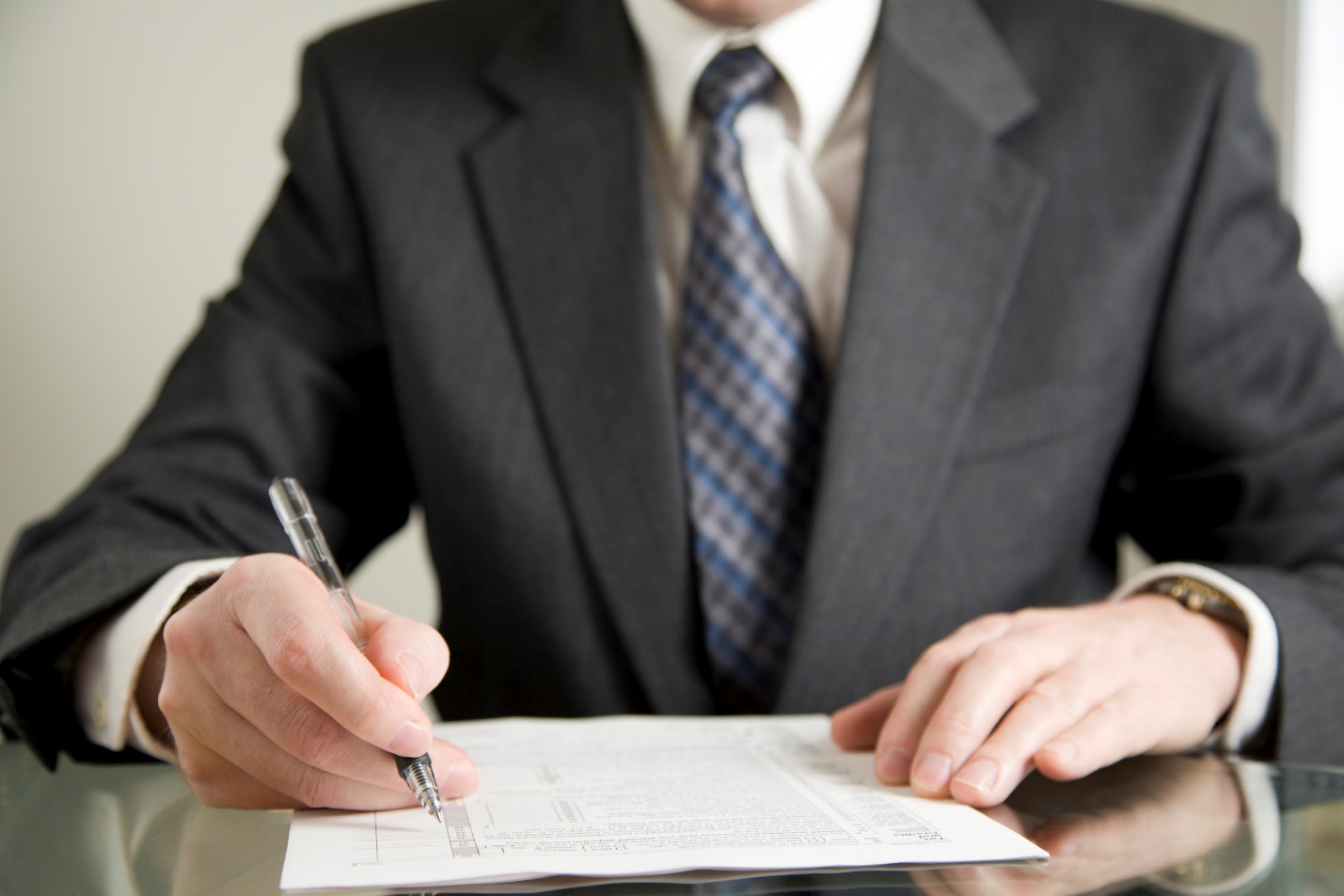 how-do-car-accident-lawyers-get-paid-in-arkansas